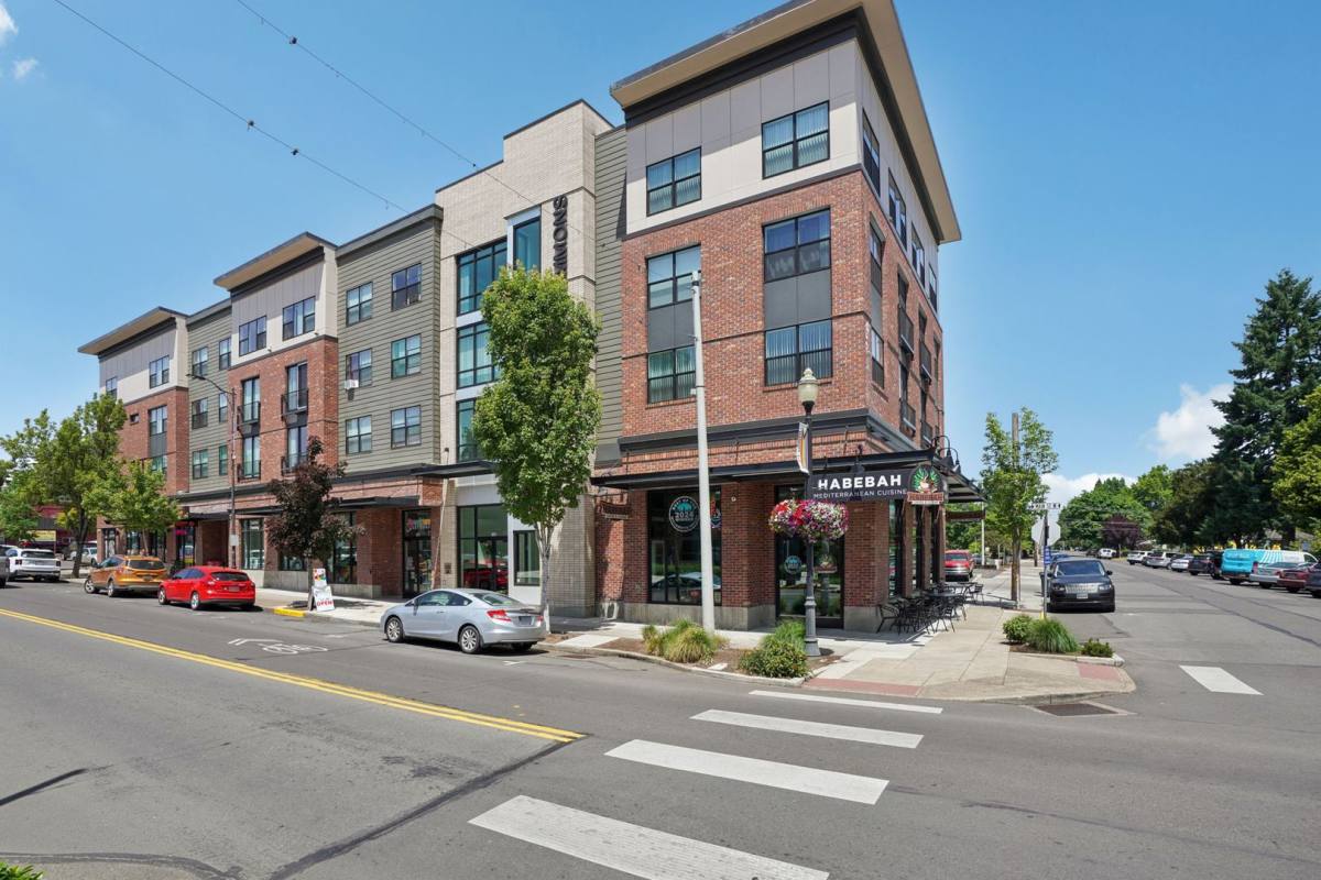 Apartment for rent at 130 Main St W, Monmouth, OR 97361