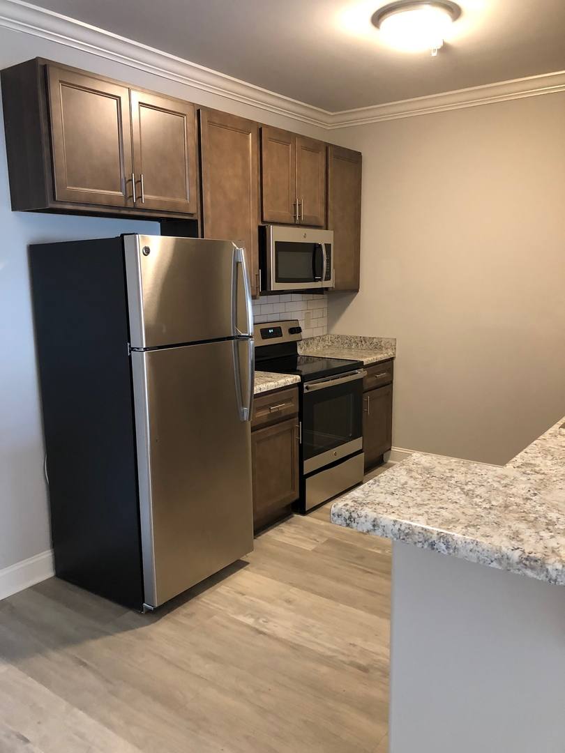 Apartment for rent at 249 Greenwood Lane, Bowling Green, KY 42104