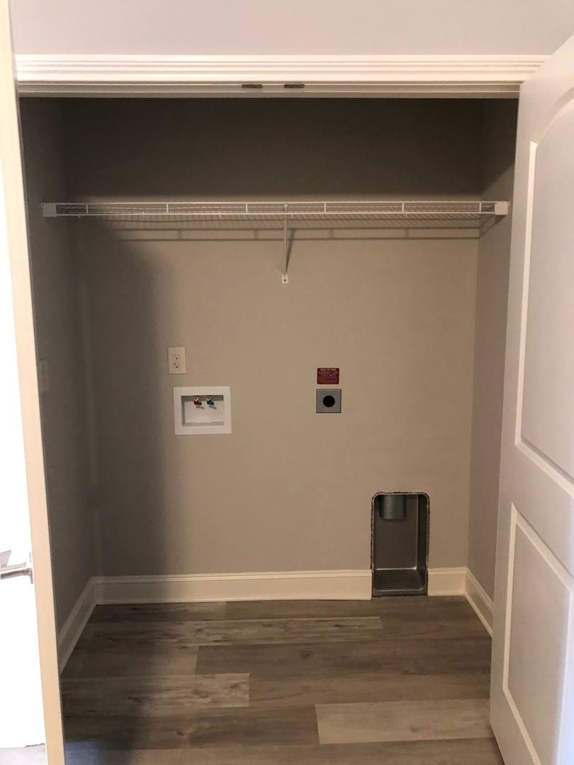 Apartment for rent at 249 Greenwood Lane, Bowling Green, KY 42104