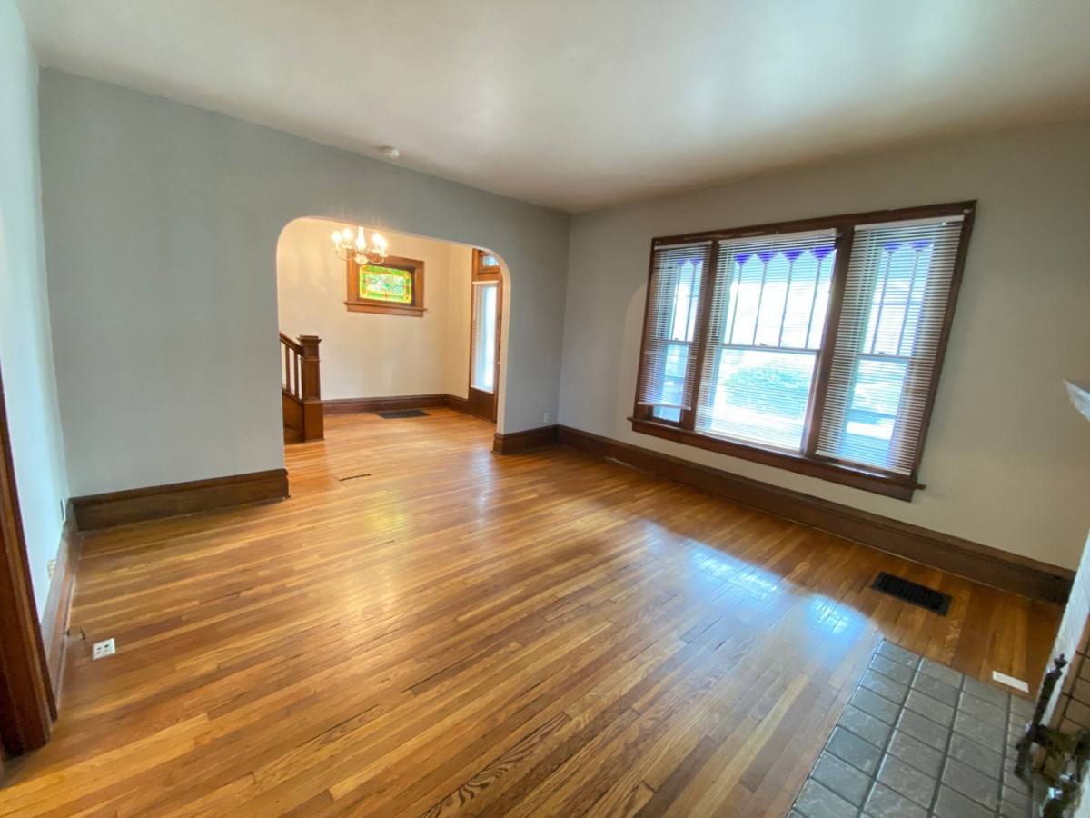 Apartment for rent at 2329 Indianola Ave, Columbus, OH 43202