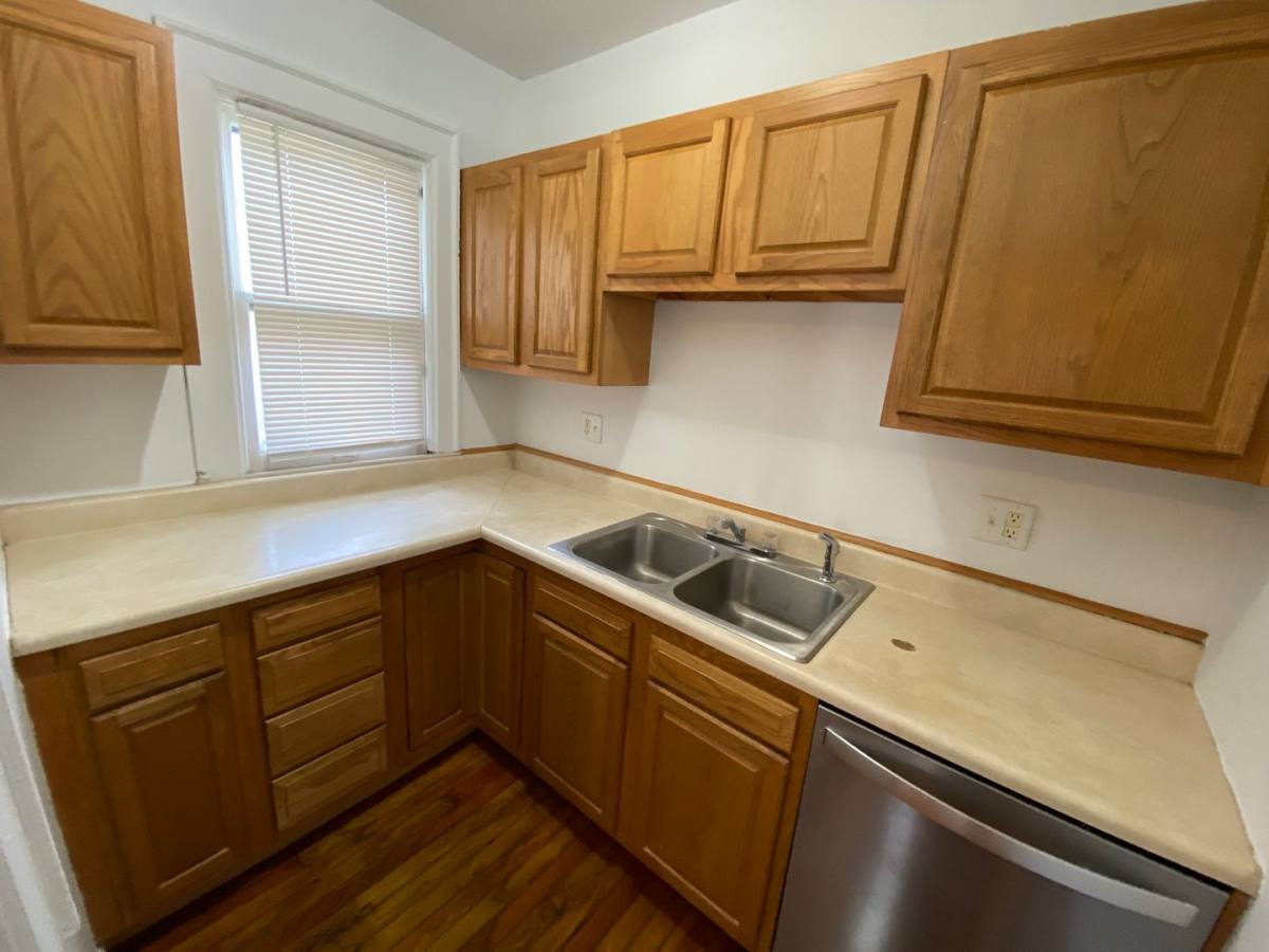 Apartment for rent at 2329 Indianola Ave, Columbus, OH 43202