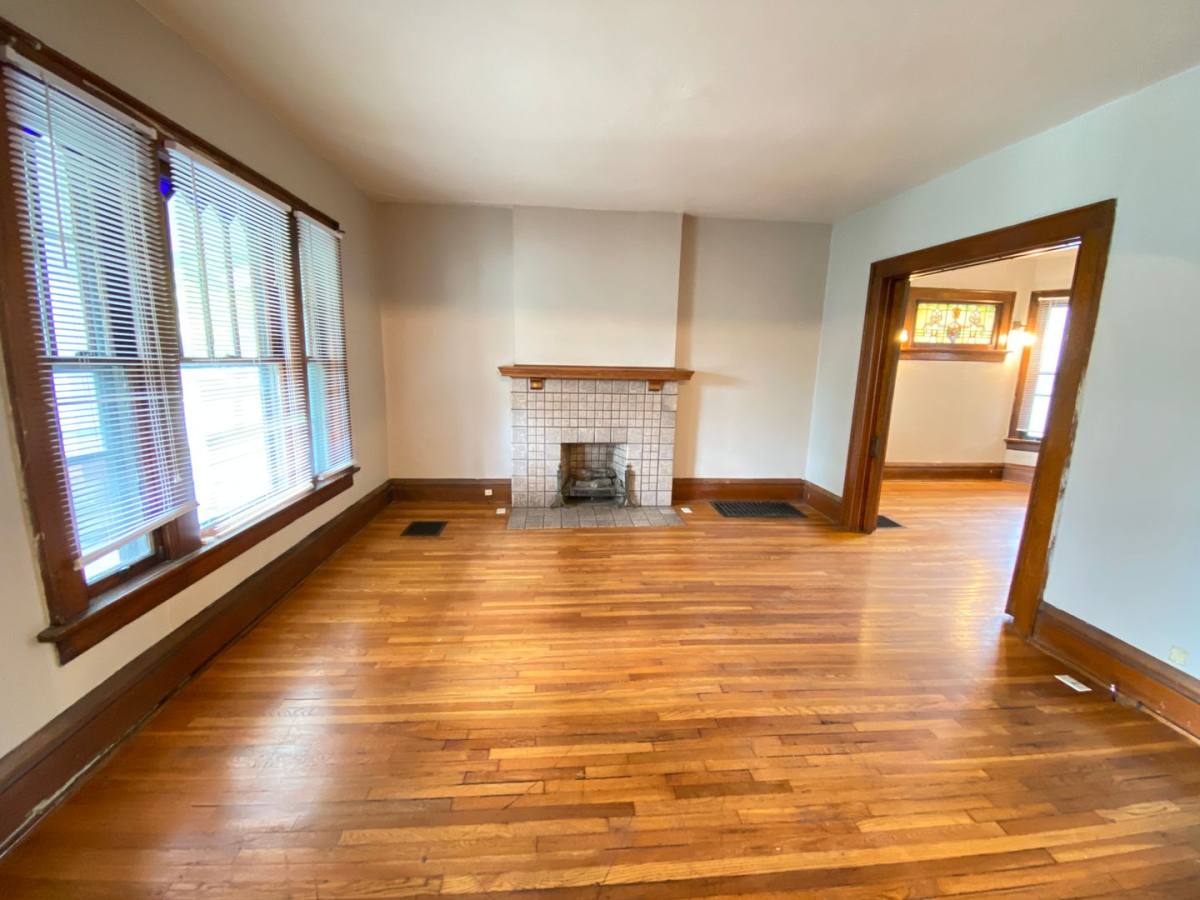 Apartment for rent at 2329 Indianola Ave, Columbus, OH 43202