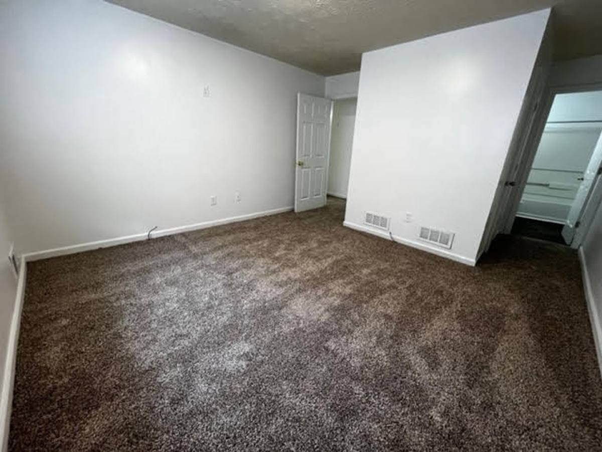 Apartment for rent at 957 Poplar Springs Rd, Riverdale, GA 30274