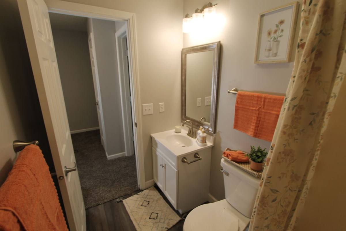 Apartment for rent at 1401 Lakewood Dr, Norfolk, NE 68701