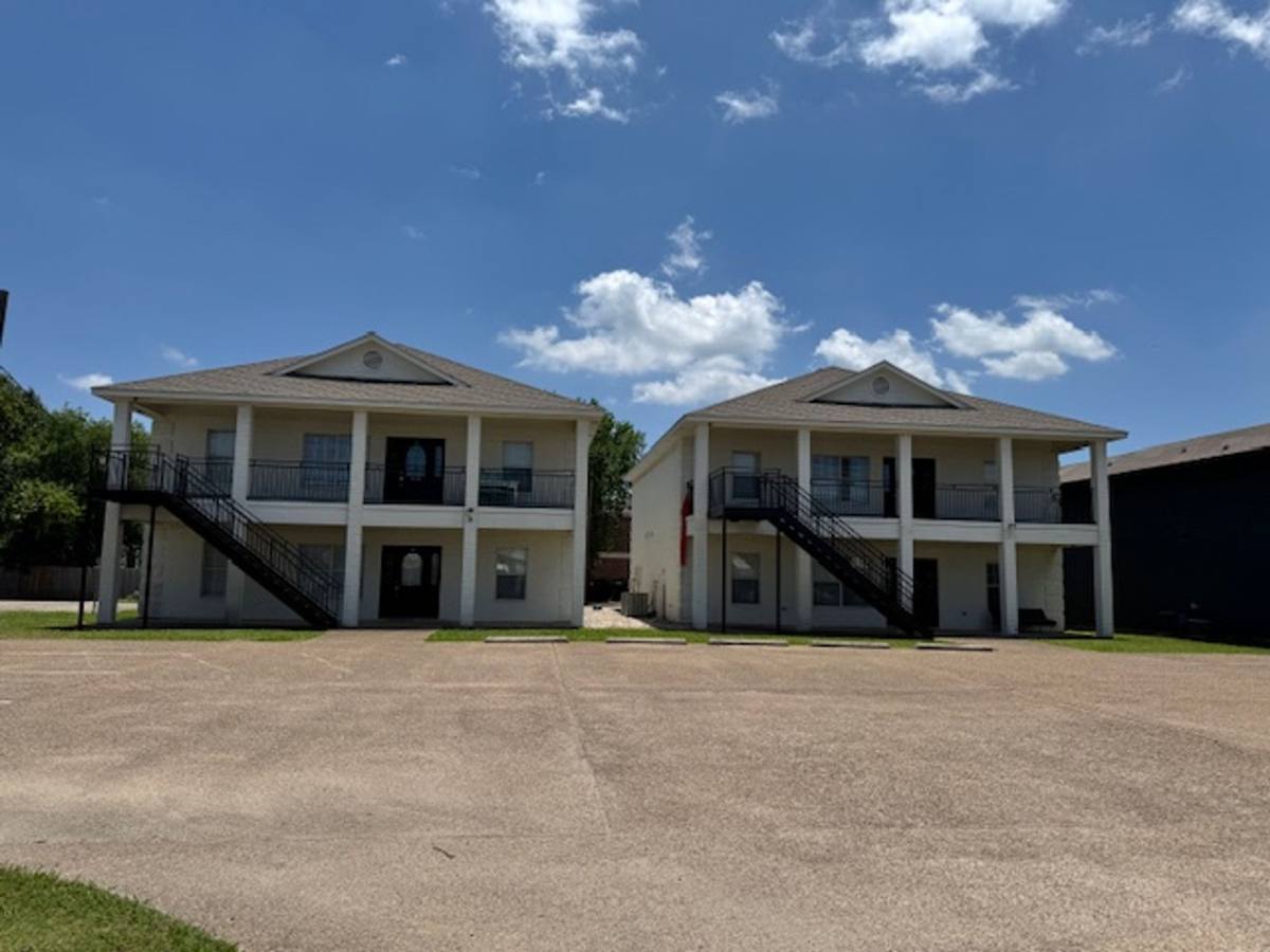Townhouse for rent at 1500, 1504, 1506 James Ave, Waco, TX 76706