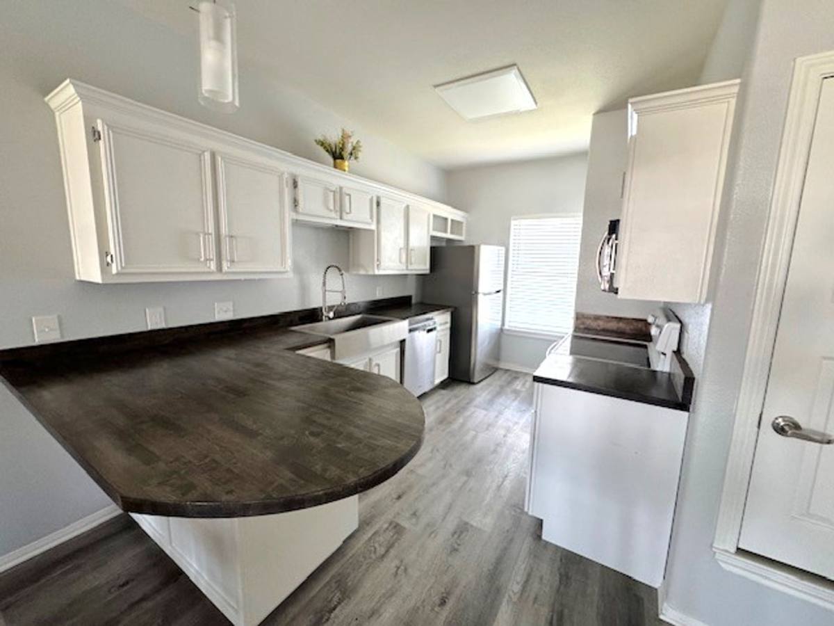 Townhouse for rent at 1500, 1504, 1506 James Ave, Waco, TX 76706