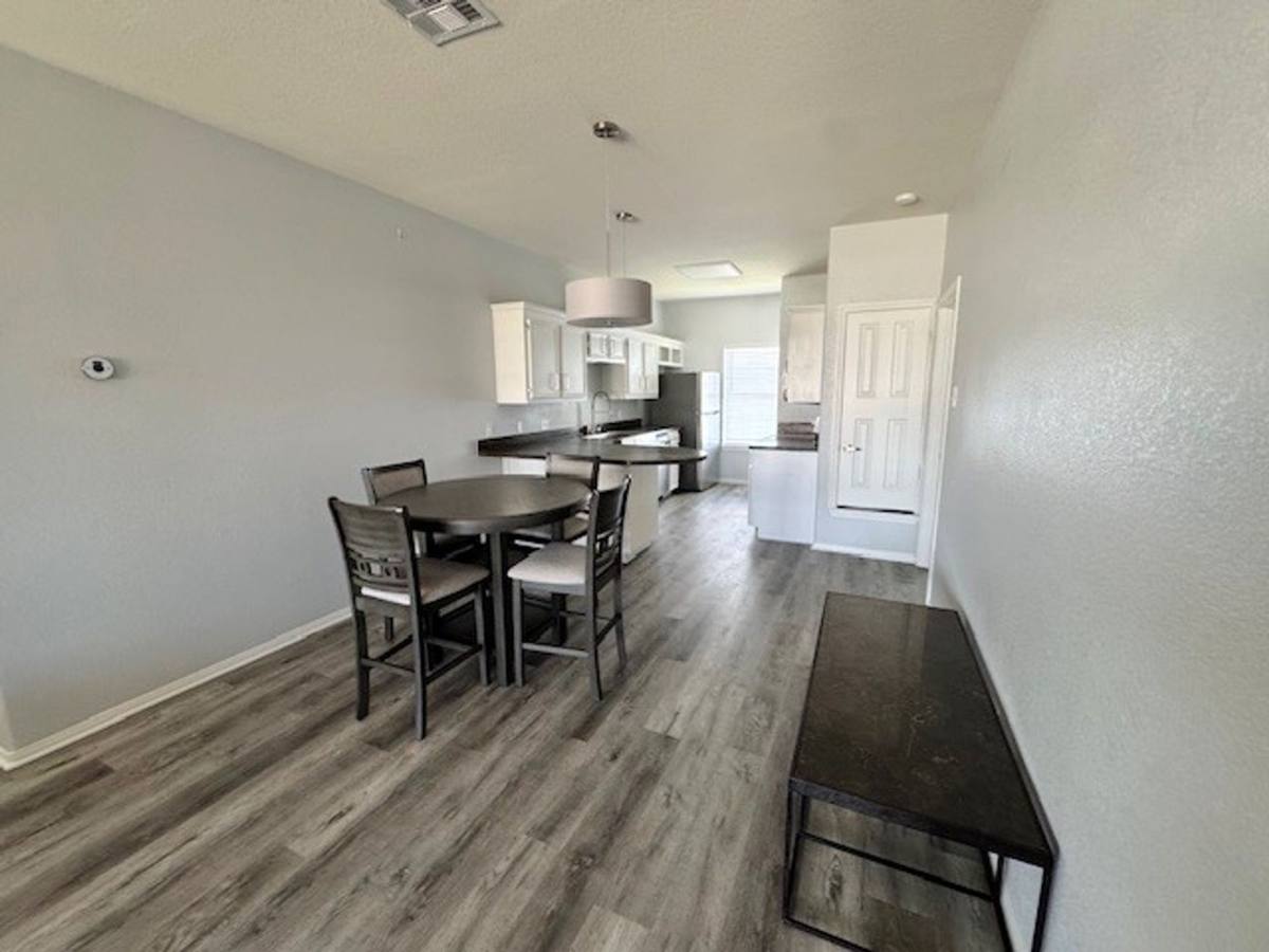 Townhouse for rent at 1500, 1504, 1506 James Ave, Waco, TX 76706
