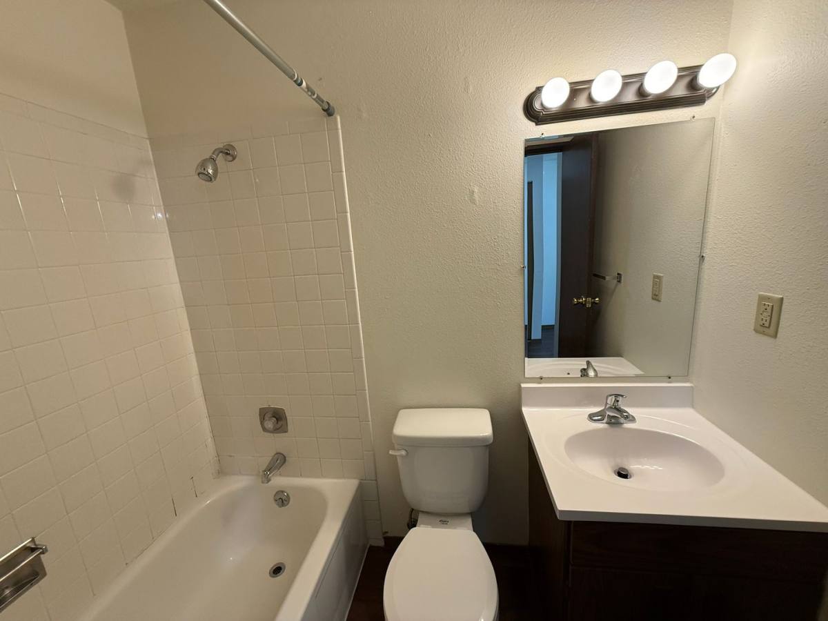 Apartment for rent at 2526, 2537 15th St S, Fargo, ND 58103