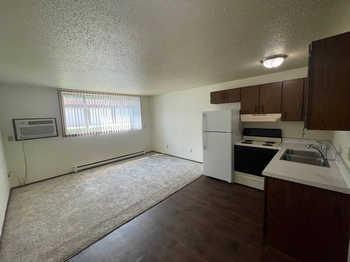 Apartment for rent at 2526, 2537 15th St S, Fargo, ND 58103