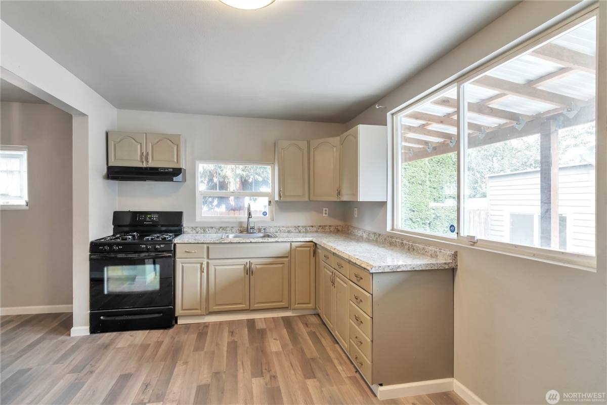 House for rent at 730 S Elmgrove St, Seattle, WA 98108