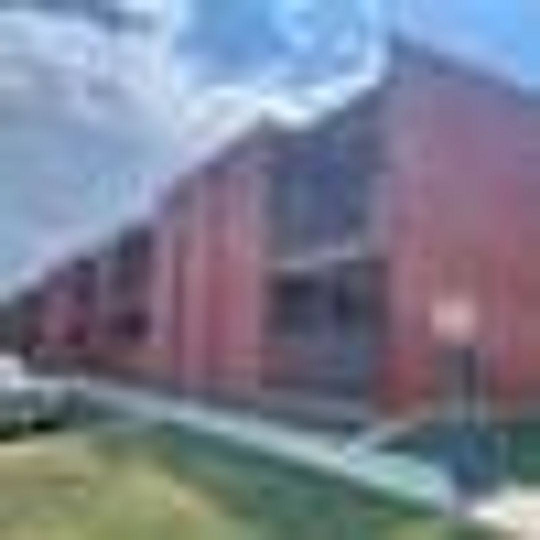 Apartment for rent at 400 N Merrill Ave, Duncanville, TX 75116