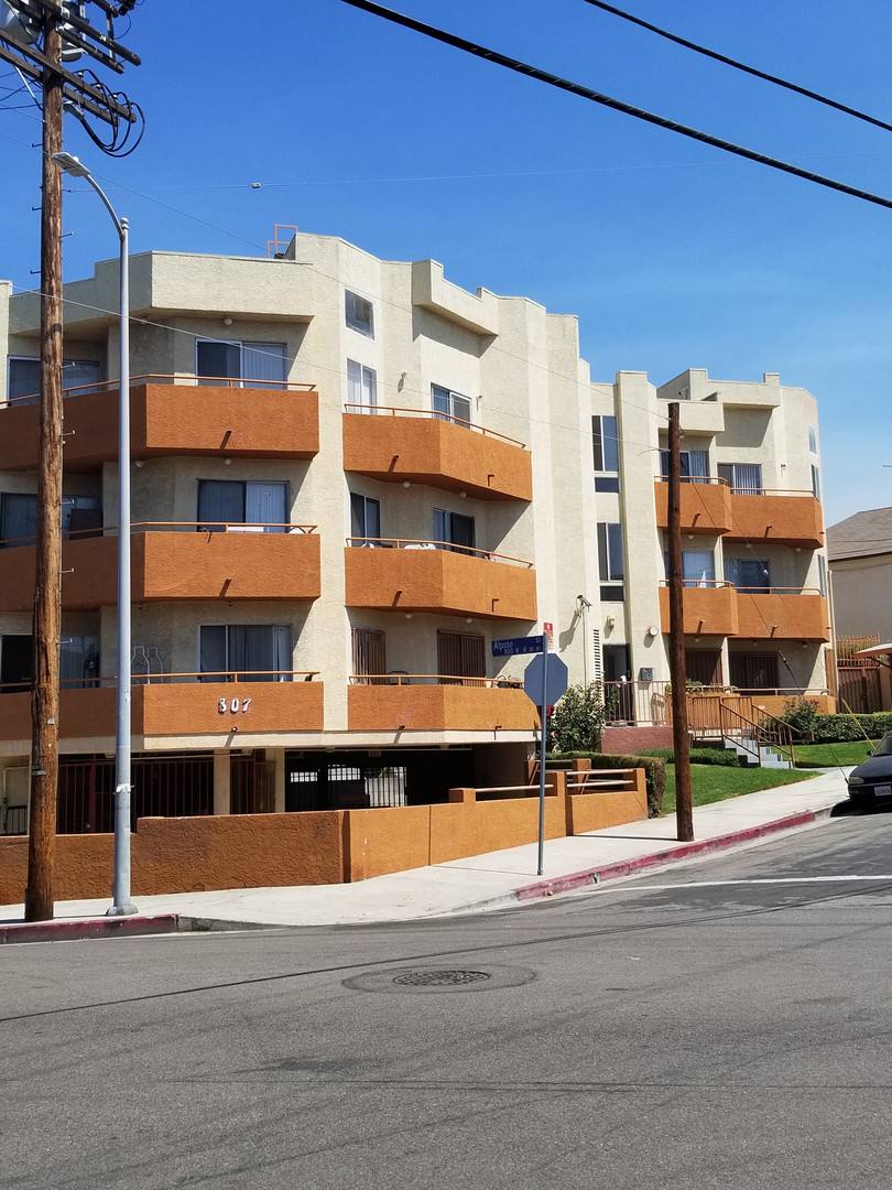 Apartment for rent at 807 N Bunker Hill Ave, Los Angeles, CA 90012