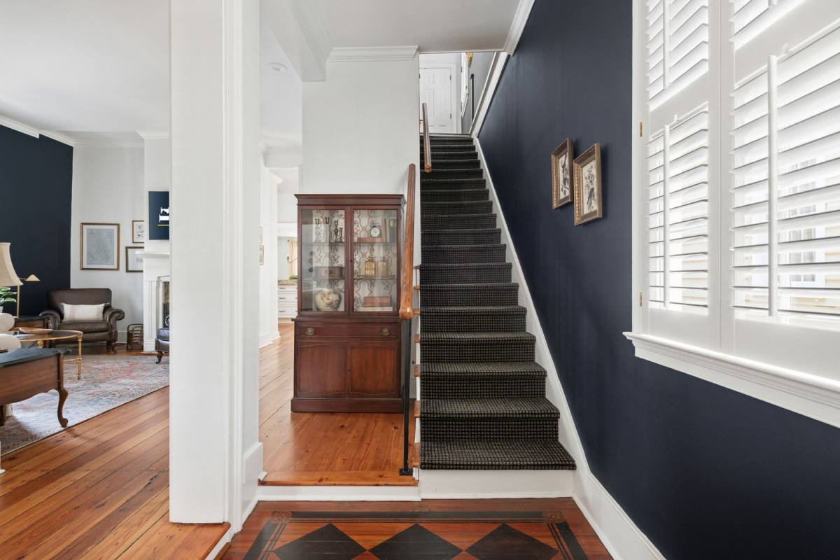 House for rent at 123 Queen St, Charleston, SC 29401