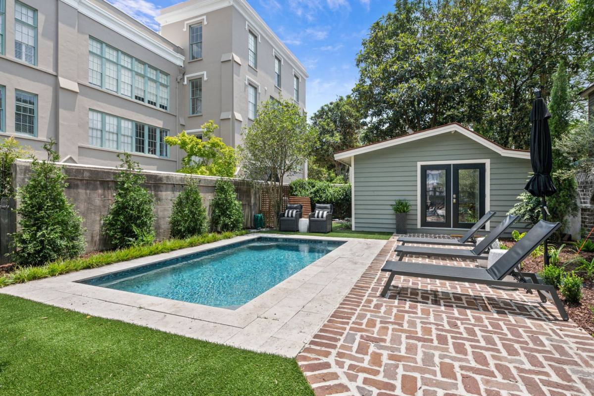 House for rent at 123 Queen St, Charleston, SC 29401