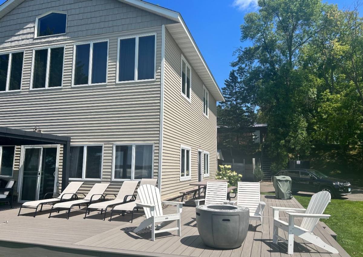 House for rent at 50718 Lakeview Dr, Rush City, MN 55069
