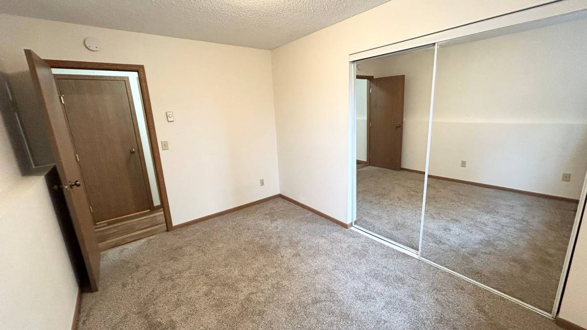 Apartment for rent at 925-926 9th Ave W, West Fargo, ND 58078