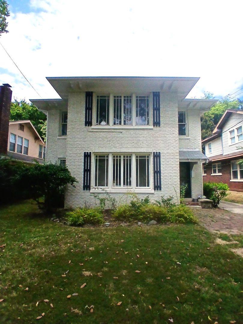 Apartment for rent at 285 Hawthorne St, Memphis, TN 38112