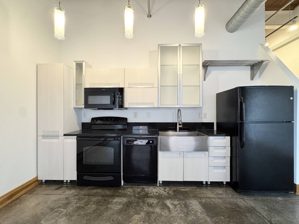 Apartment for rent at 380 W 22nd St #303, Kansas City, MO 64108