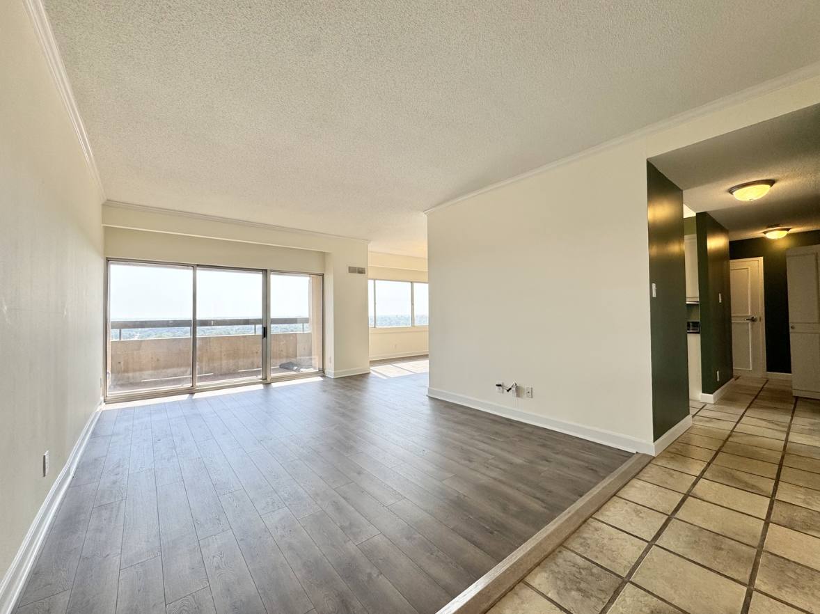 Condo for rent at 2510 Grand Blvd #2803, Kansas City, MO 64108
