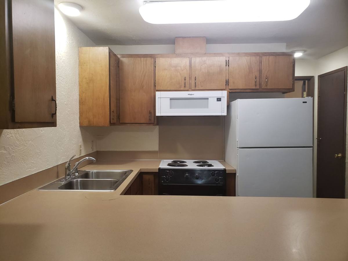 Apartment for rent at 1290 E 18th Ave, Eugene, OR 97403