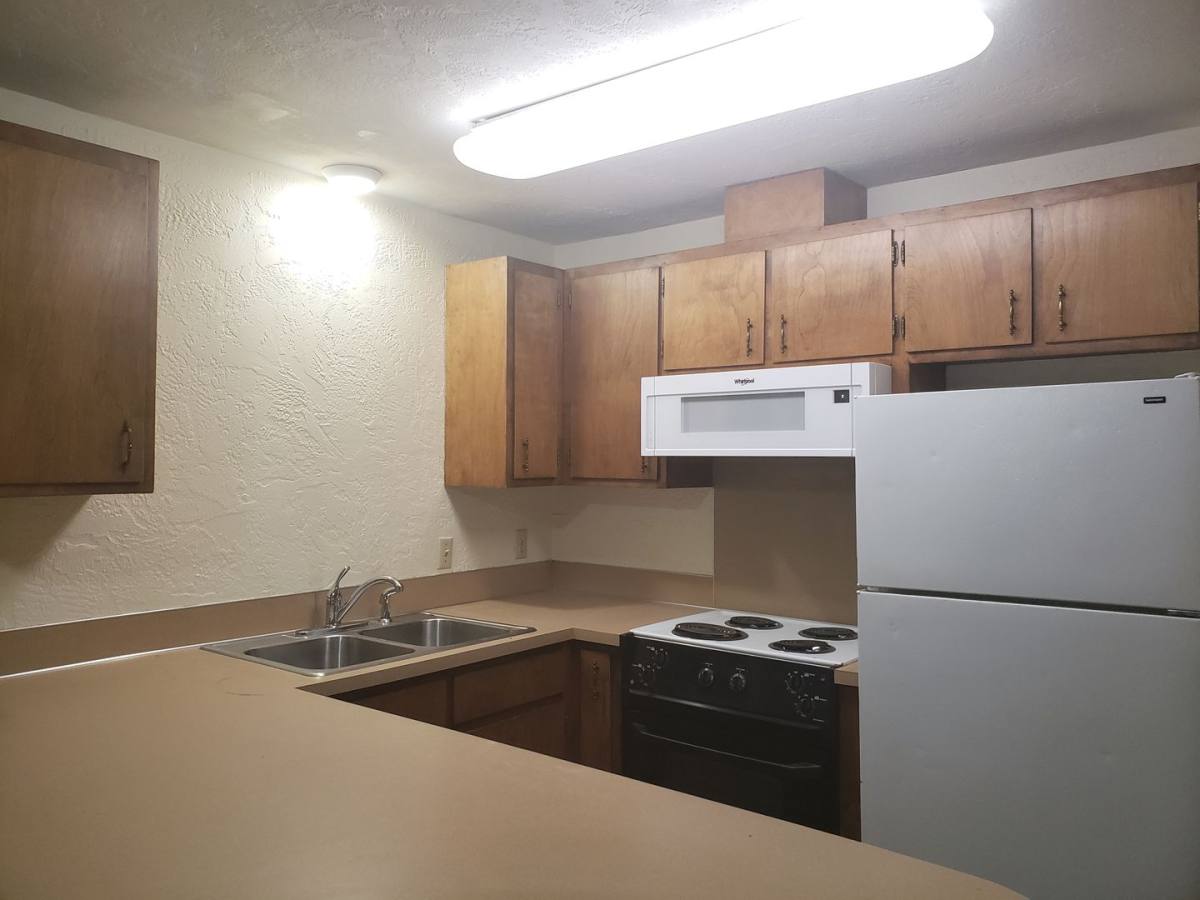 Apartment for rent at 1290 E 18th Ave, Eugene, OR 97403