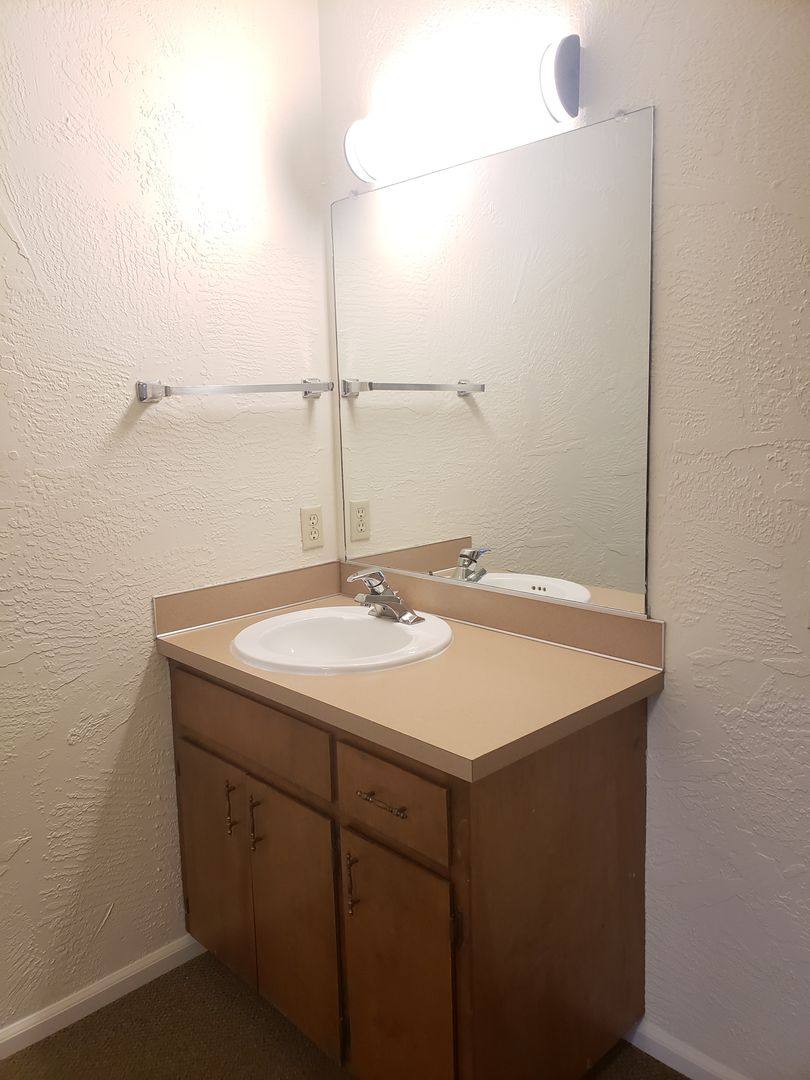 Apartment for rent at 1290 E 18th Ave, Eugene, OR 97403