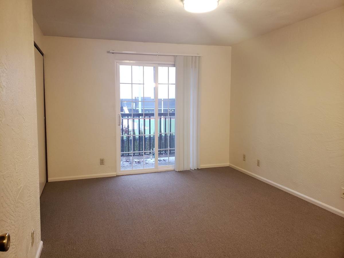 Apartment for rent at 1290 E 18th Ave, Eugene, OR 97403