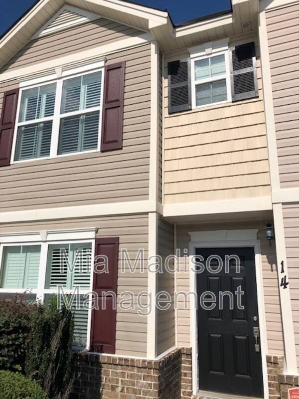 Townhouse for rent at 14 Winter Lake Circle, Pooler, GA 31322