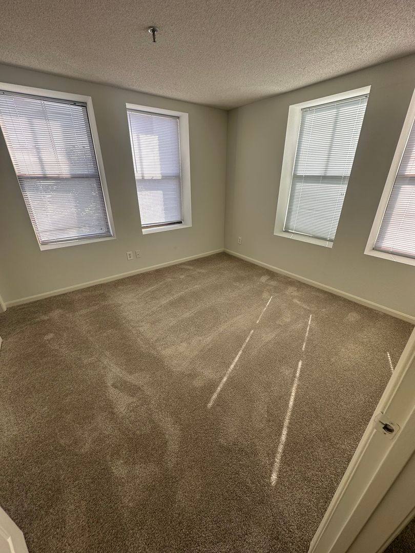 235 Ward Parkway, Kansas City, MO 64112 - Apartment For Rent - Image 7