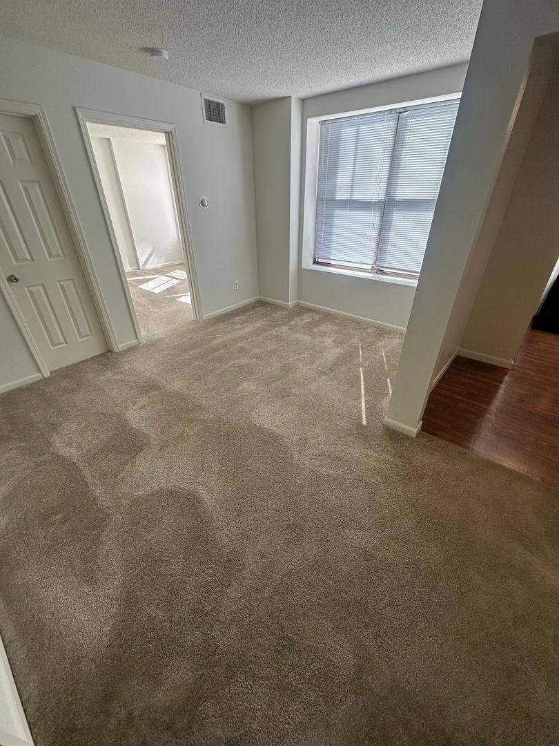 235 Ward Parkway, Kansas City, MO 64112 - Apartment For Rent - Image 8