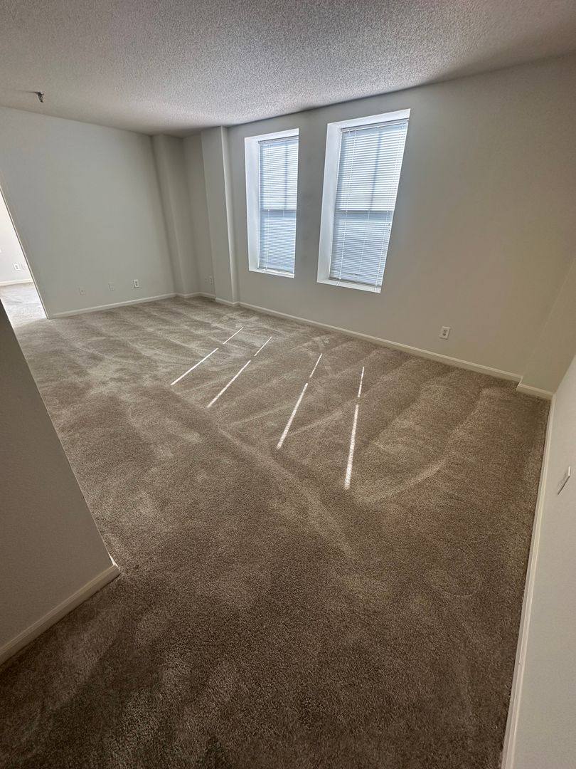 Apartment for rent at 235 Ward Parkway, Kansas City, MO 64112