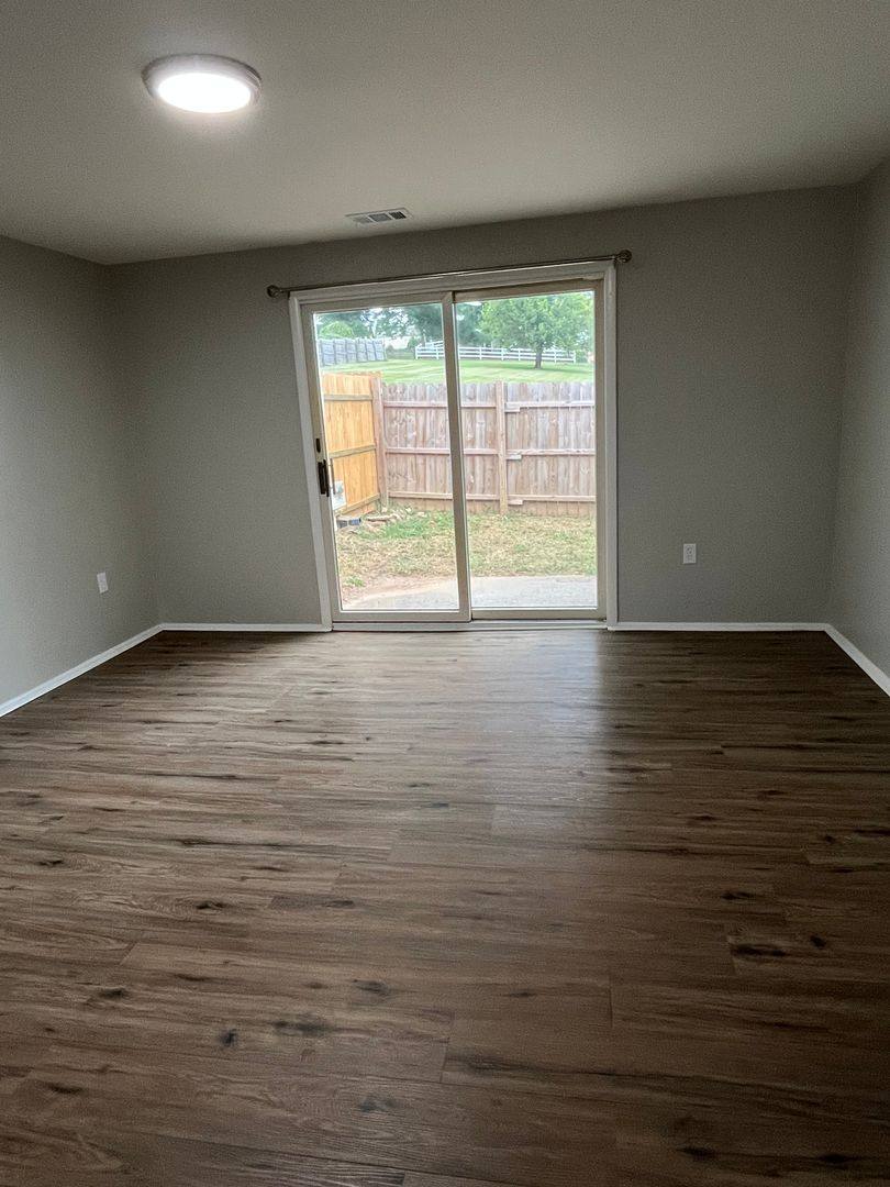 Townhouse for rent at 3205-3255 Chestnut St, Manchester, MD 21102