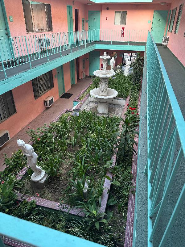 Apartment for rent at 701 S Oxford Ave, Los Angeles, CA 90005