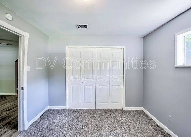 House for rent at 810 Charles Rd, Houston, TX 77076