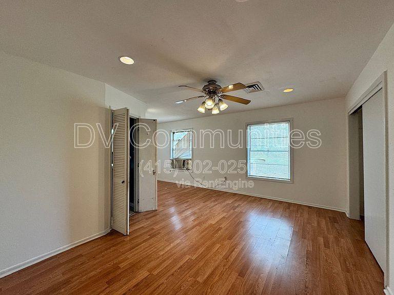 House for rent at 817 Westmont Dr, Houston, TX 77015