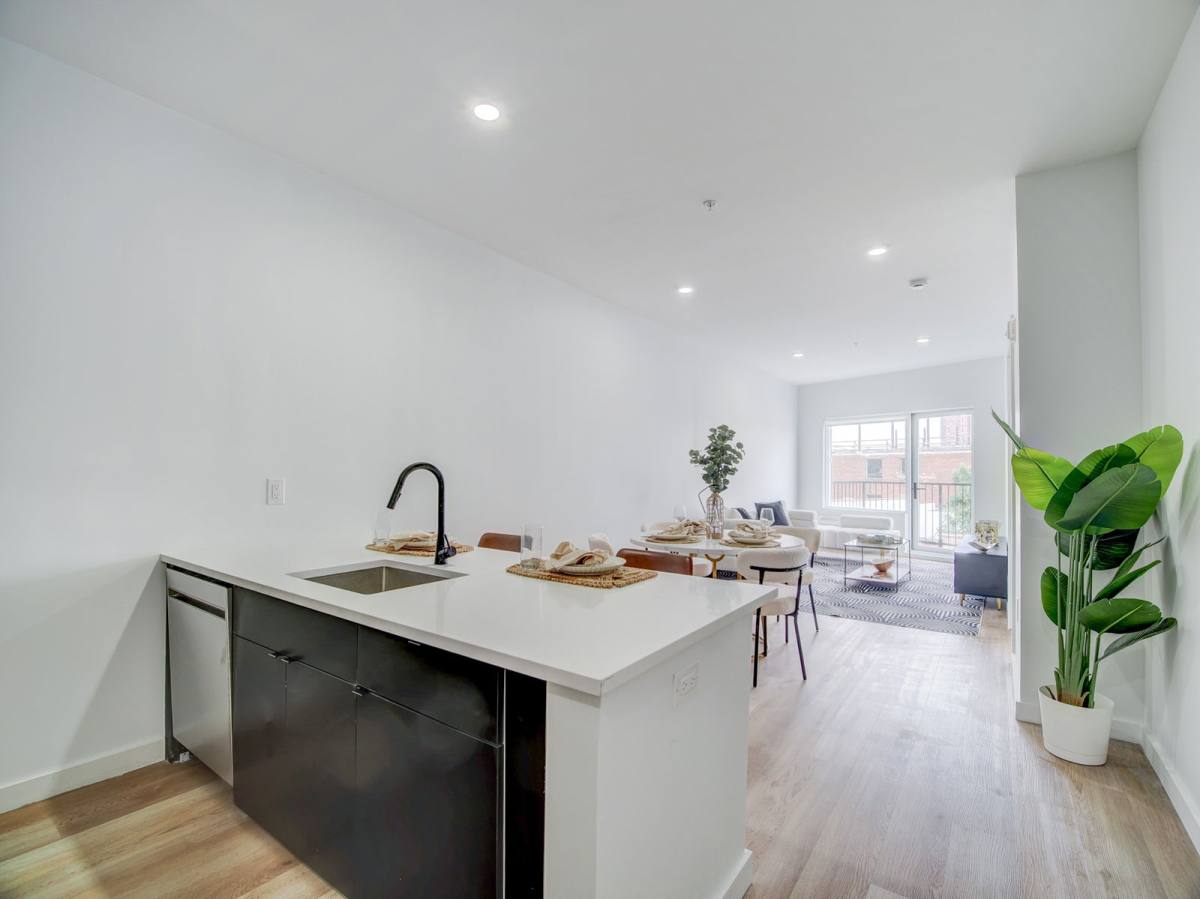 Apartment for rent at 486 Market St #302, Newark, NJ 07105
