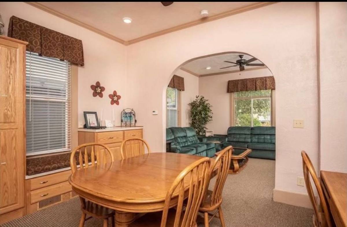 Apartment for rent at 936 E Center St, Pocatello, ID 83201