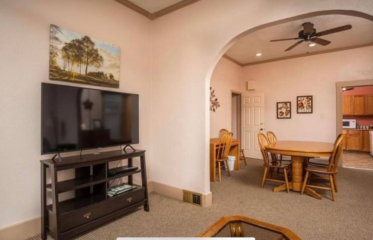 Apartment for rent at 936 E Center St, Pocatello, ID 83201
