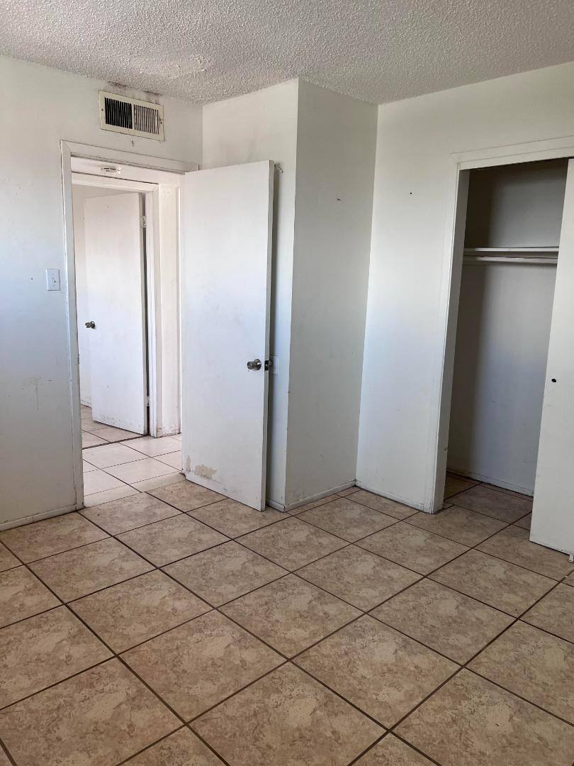 Apartment for rent at 3921 N Piedras St, El Paso, TX 79930