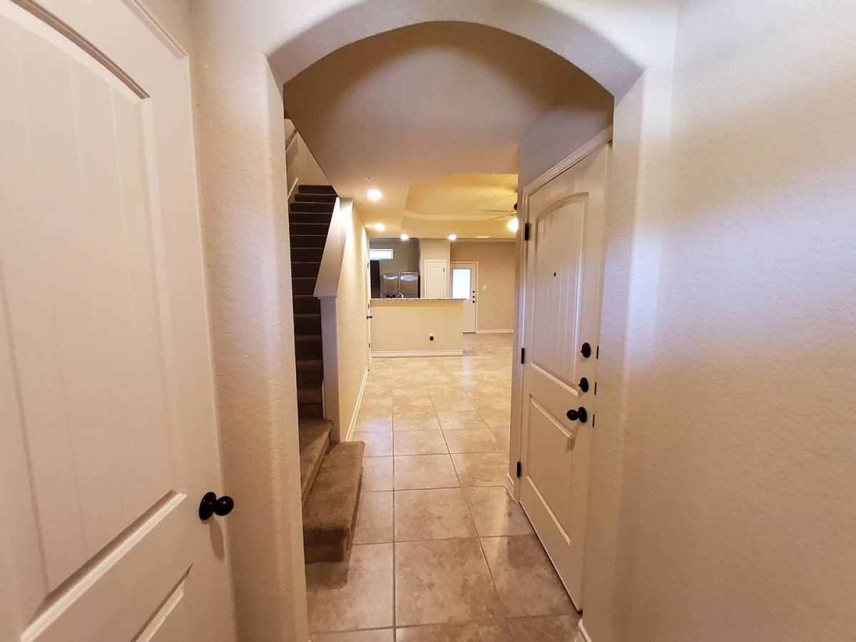 Townhouse for rent at 6326 Luglio Lane, San Antonio, TX 78233