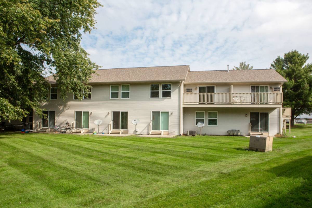 Apartment for rent at 310 Skylane Dr, Plymouth, IN 46563