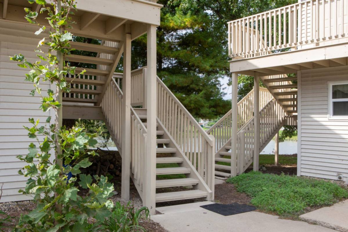 Apartment for rent at 310 Skylane Dr, Plymouth, IN 46563
