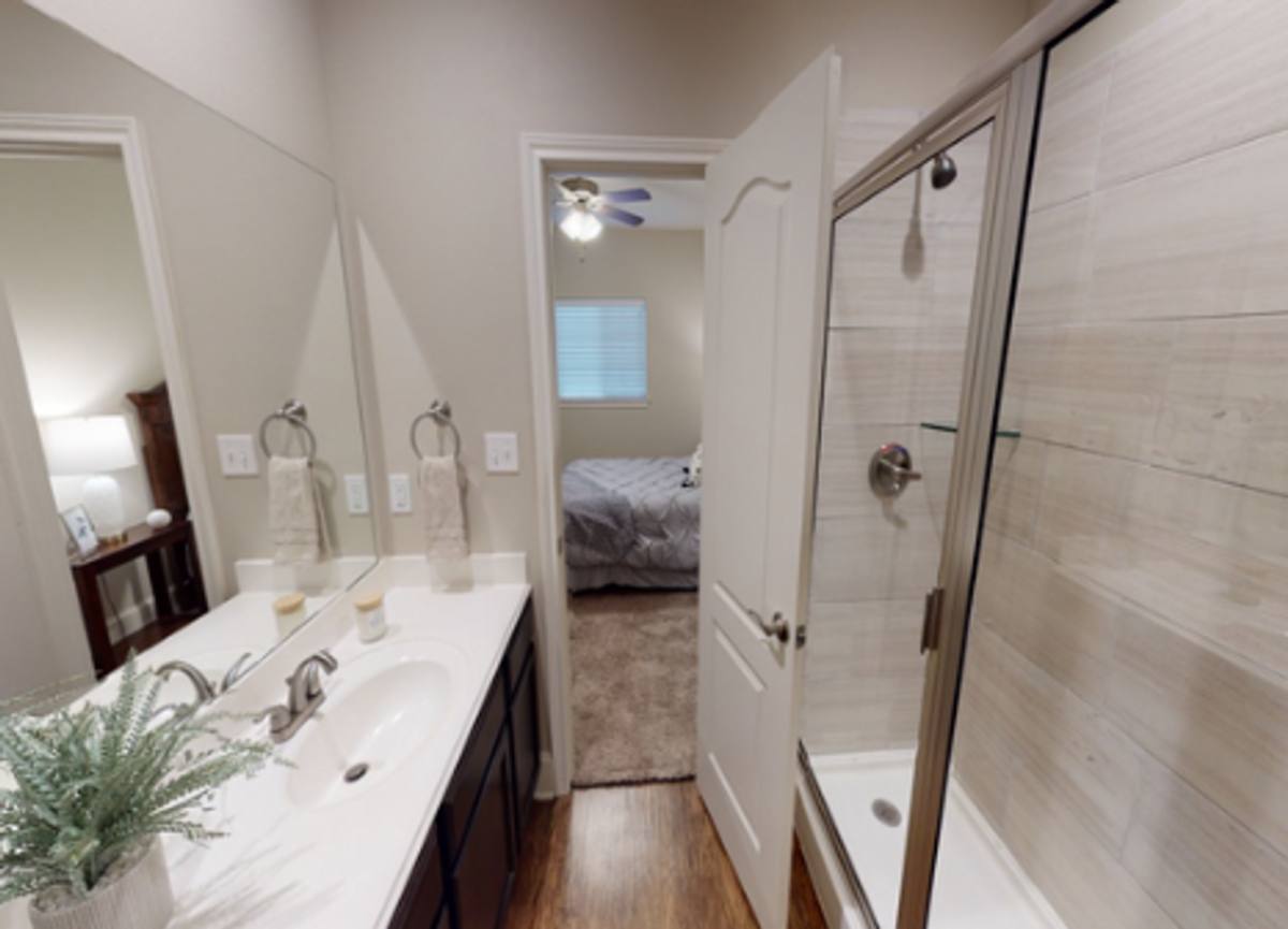 Townhouse for rent at 915 E Grande Blvd, Tyler, TX 75703