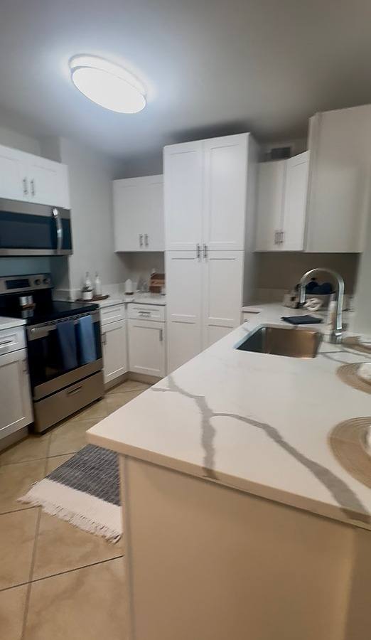 Apartment for rent at 1883 Shore Dr S, Saint Petersburg, FL 33707