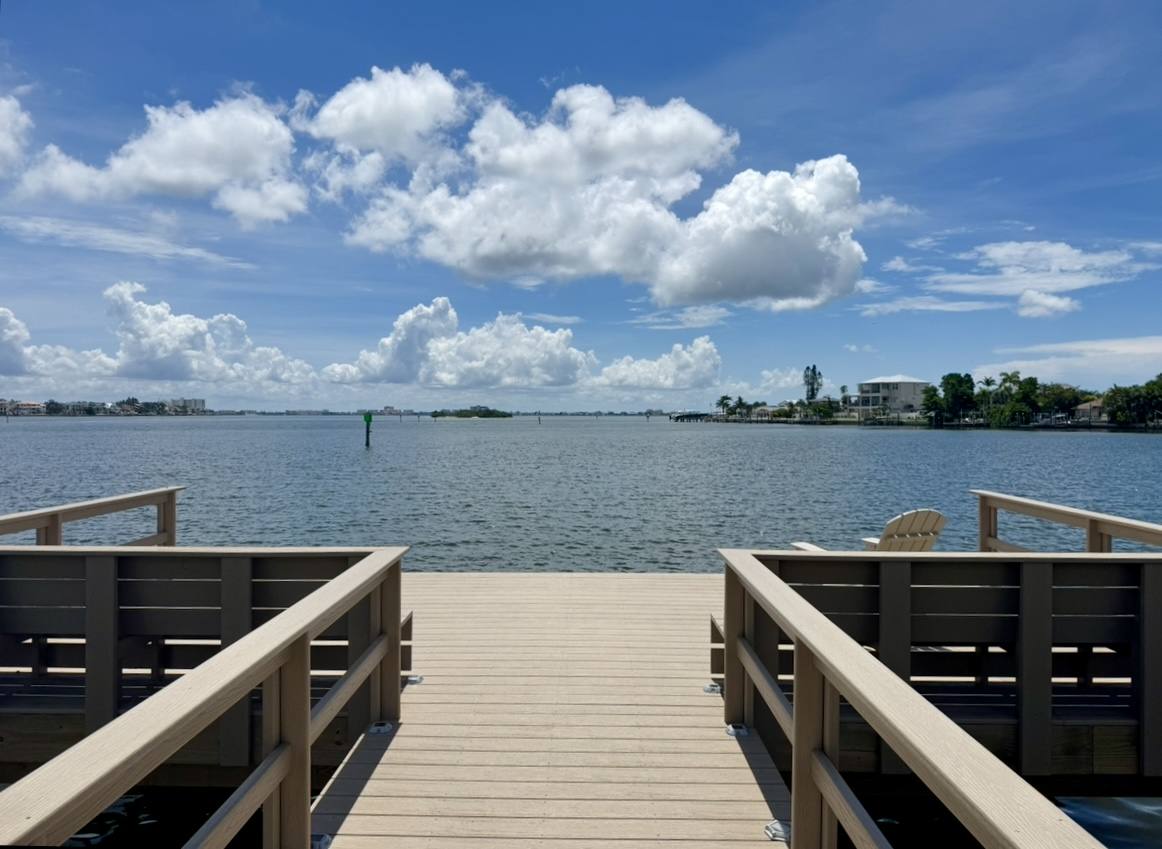 Apartment for rent at 1883 Shore Dr S, Saint Petersburg, FL 33707