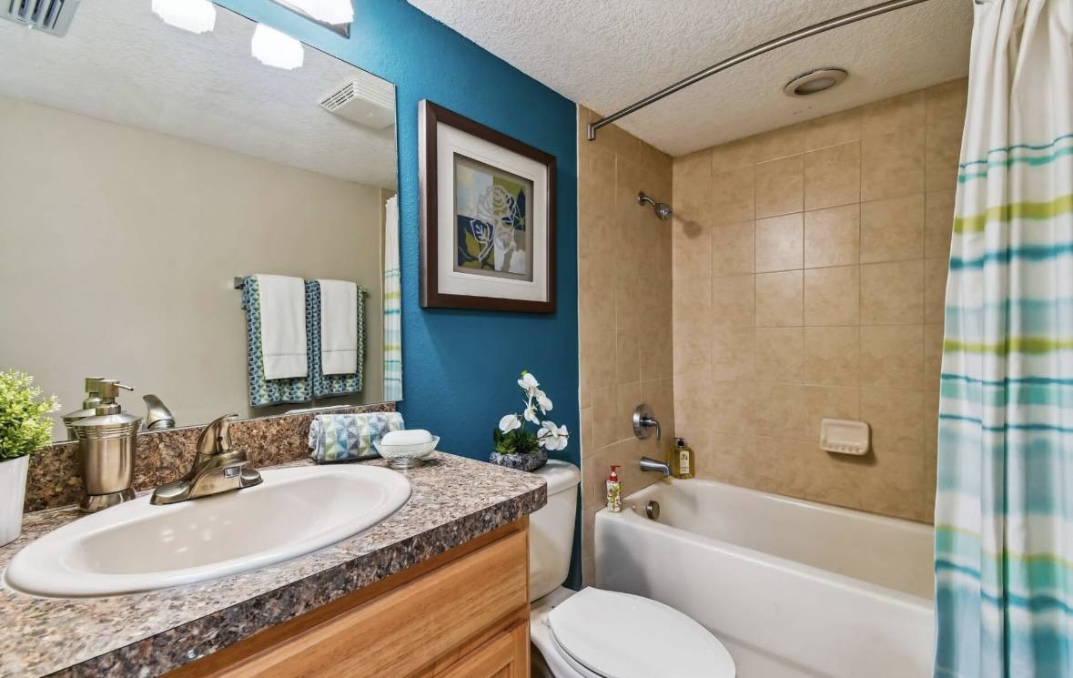 Apartment for rent at 1883 Shore Dr S, Saint Petersburg, FL 33707