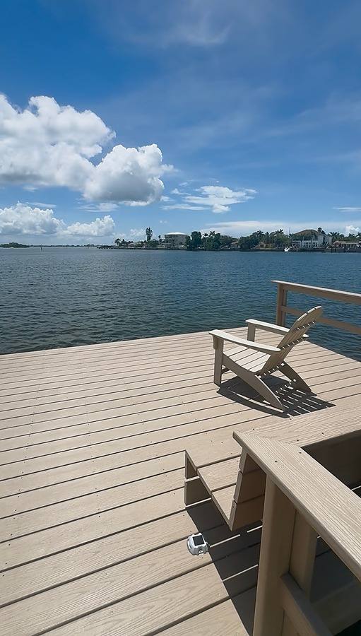 Apartment for rent at 1883 Shore Dr S, Saint Petersburg, FL 33707