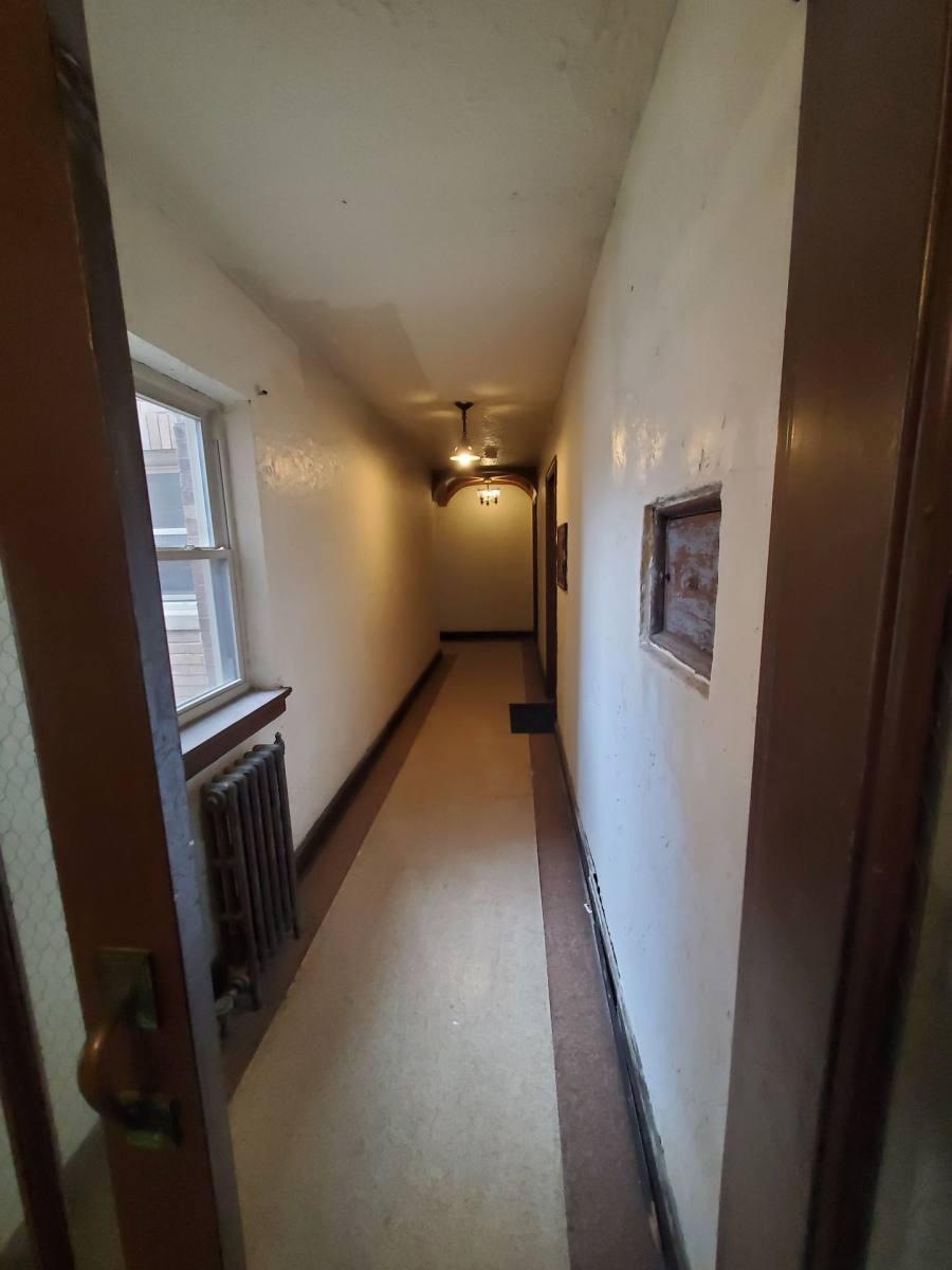 Apartment for rent at 2340 Victory Parkway, Cincinnati, OH 45206