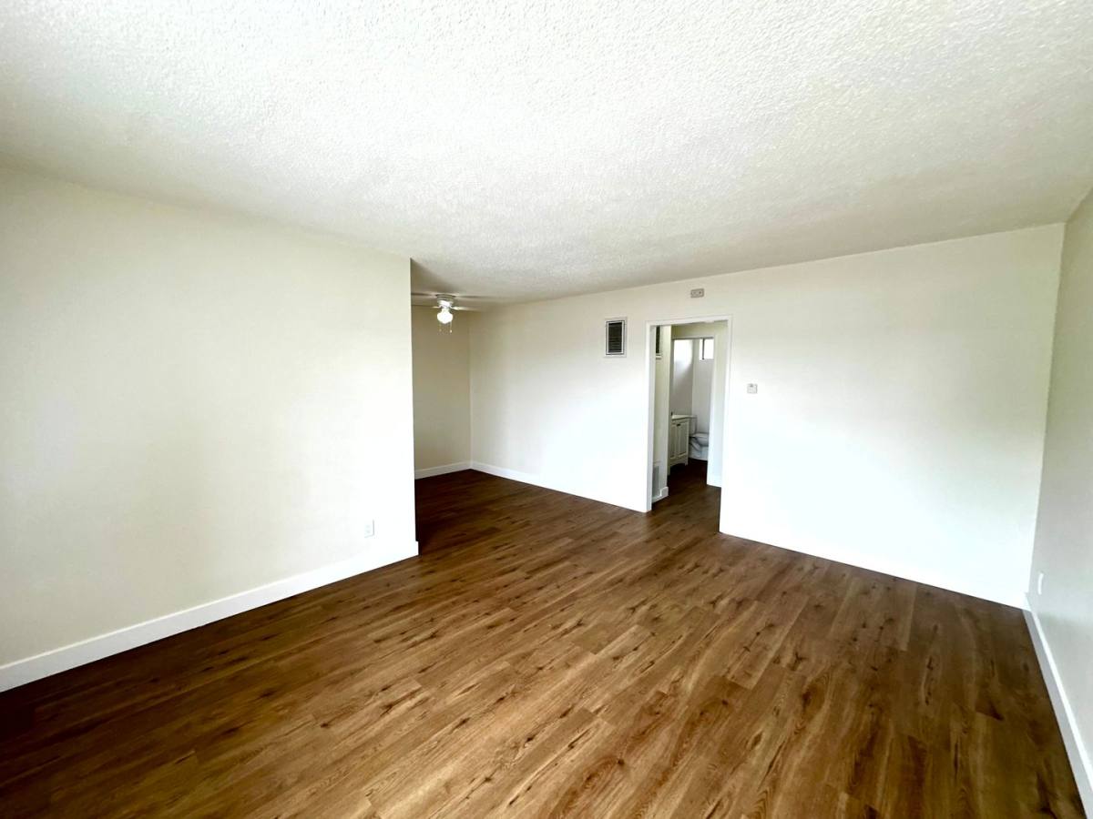 Apartment for rent at 1915 W 22nd St, Los Angeles, CA 90018