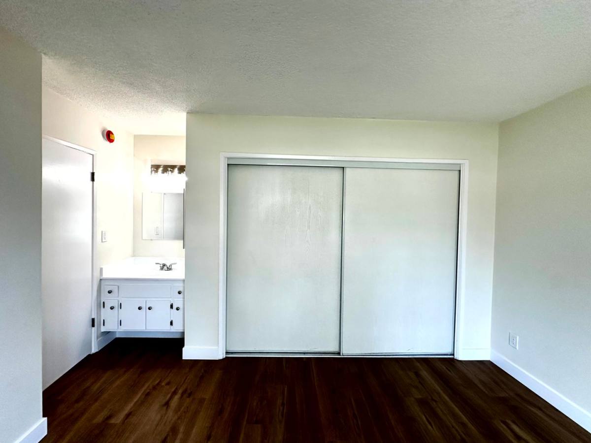 Apartment for rent at 1915 W 22nd St, Los Angeles, CA 90018